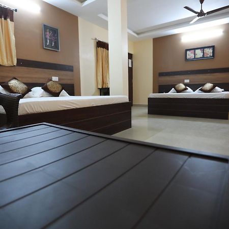 Hotel S4 Residency Chennai Esterno foto