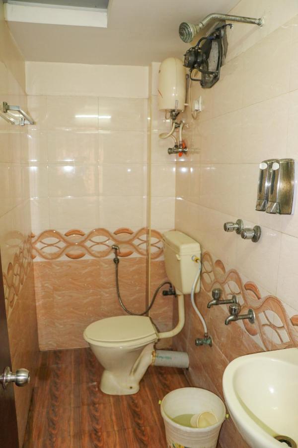 Hotel S4 Residency Chennai Esterno foto