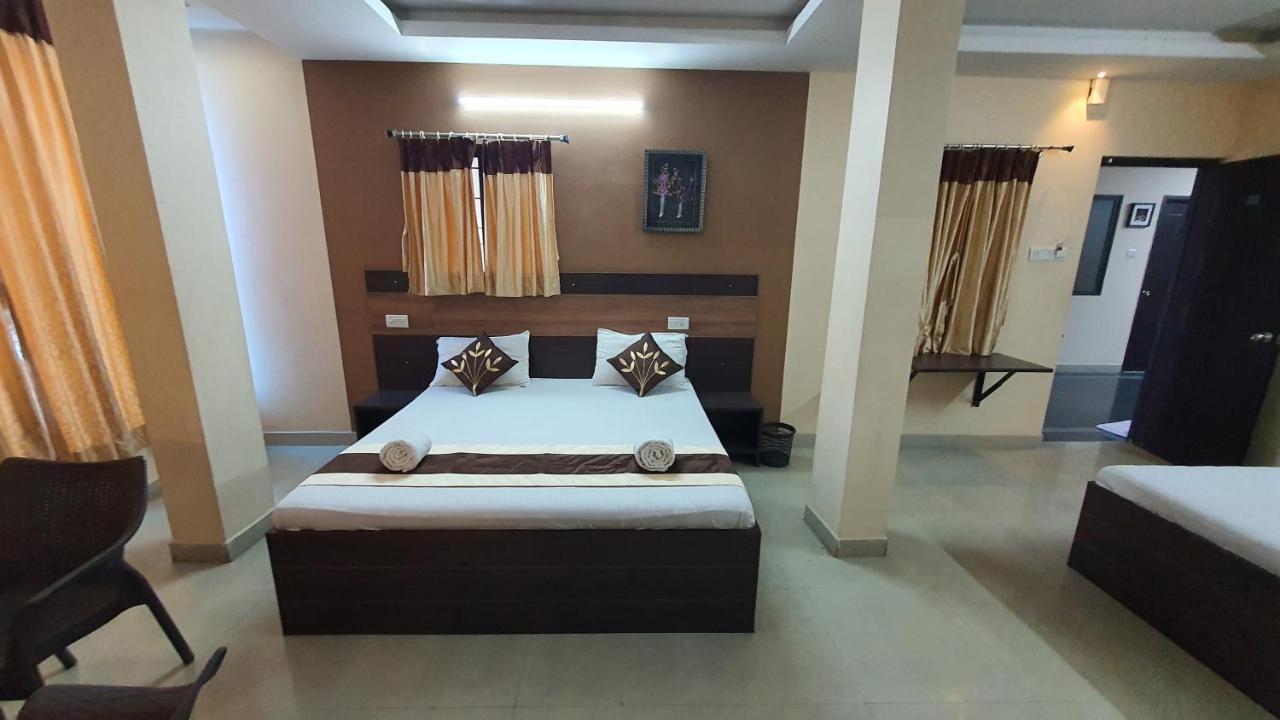 Hotel S4 Residency Chennai Esterno foto