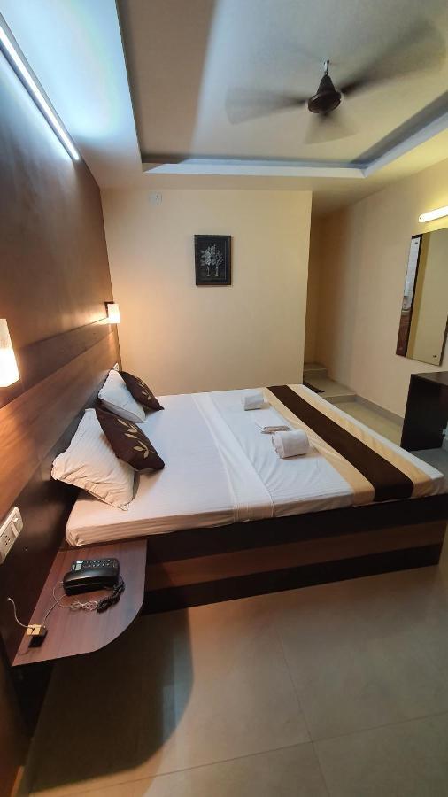 Hotel S4 Residency Chennai Esterno foto