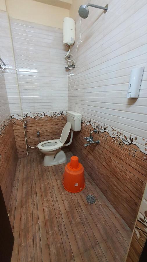 Hotel S4 Residency Chennai Esterno foto